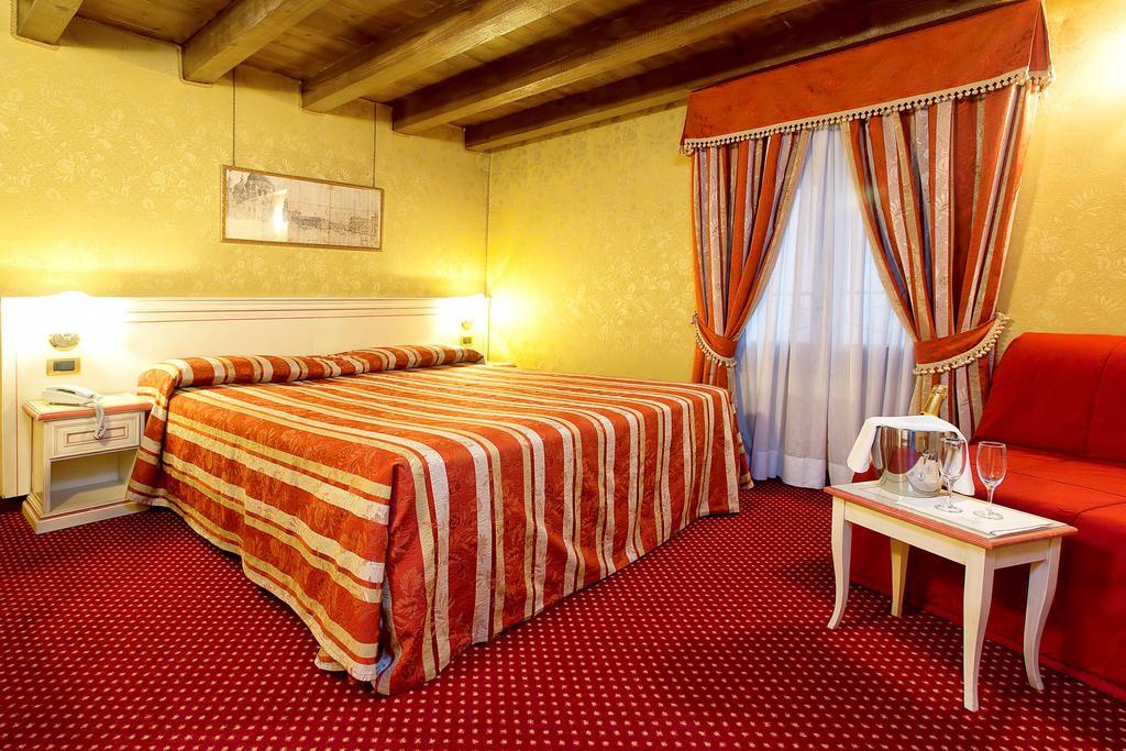 Pensión Ca' San Polo 3*